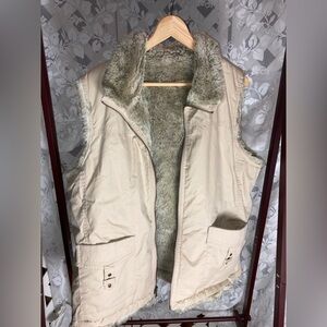 Vintage Old Navy reversible faux fur & cotton khaki vest, size XXL